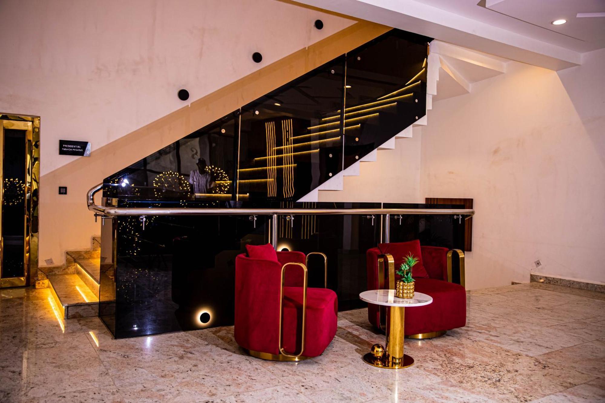 The Stallion Abuja Bagian luar foto